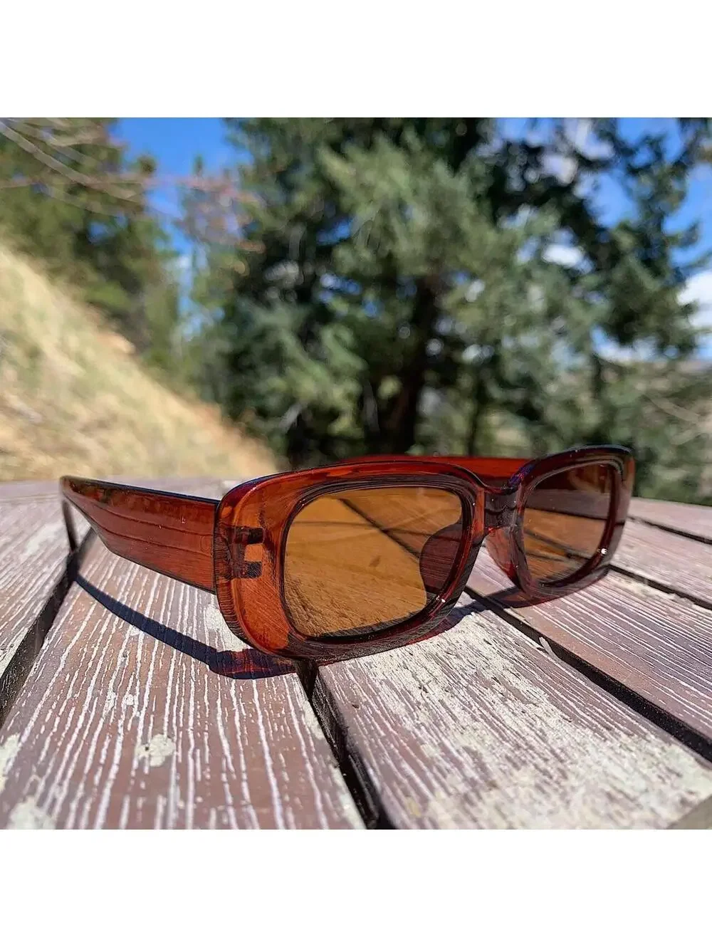 Vintage y2k style Burgundy Brown high quality square shaped sunglasses. Tinted